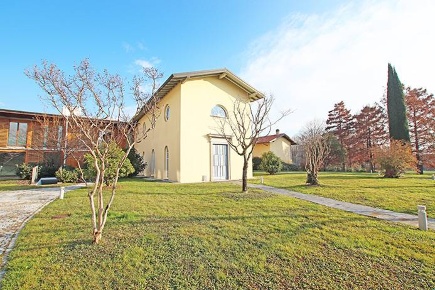 Foto Casa indipendente in via Marzanica, Bergamo Redona di 504 m²