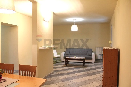 Foto Appartamento a Borgo a Mozzano Centro di 110 m² con 6 locali