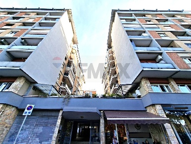 Foto Appartamento in Via Badia di Cava, Roma Ardeatino - Montagnola