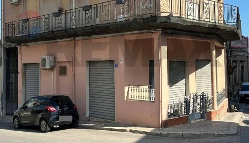 Foto Locale commerciale in Via Dello Stadio 5, Pachino Centro di 86 m²