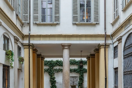 Foto Appartamento in Via Amedei, Milano Missori di 155 m² con 4 locali