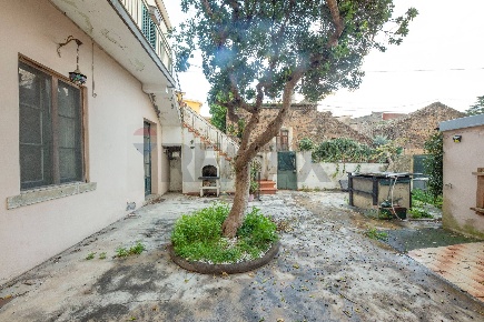 Foto Casa indipendente in Via Belfiore, San Giovanni la Punta Centro