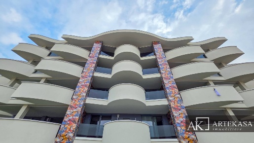 Foto Appartamento in Via Monte San Gabriele, Novara Porta Mortara di 121 m²