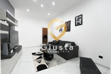 Foto Casa indipendente in via Giulio Bechi, Mesagne di 153 m² con 3 locali