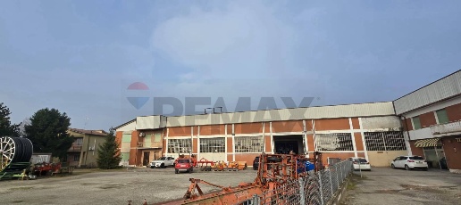 Foto Capannone industriale in Via Eridania, Occhiobello Centro di 2200 m²
