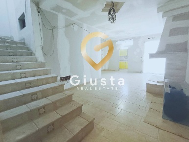 Foto Casa indipendente in VIA LUIGI ERRICO, Latiano di 180 m² con 4 locali