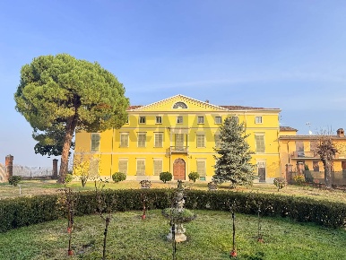 Foto Casa indipendente in via Ferraris Napoleone, Castel San Giovanni