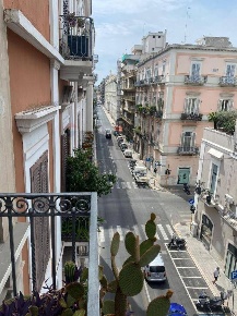 Foto Appartamento in Via Andrea da Bari, Bari Murat di 72 m² con 3 locali