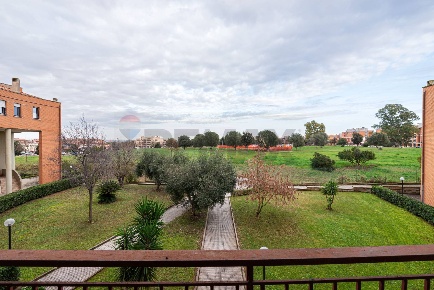 Foto Appartamento in Via Antonio Calderara, Roma Acilia di 65 m² in vendita