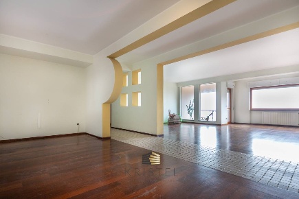 Foto Appartamento in VIA ABETONE, Montesilvano Montesilvano Colle di 264 m²