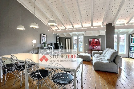 Foto Appartamento in Corso Garibaldi, Pavia Centro Storico di 197 m²