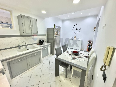 Foto Appartamento in Via Francesco Paolo Perez 201, Palermo Oreto - Perez