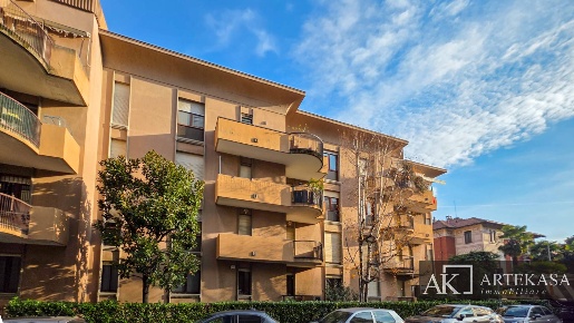 Foto Appartamento in Via Dei Caccia, Novara Centro - Stazione di 155 m²