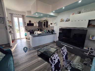 Foto Appartamento in Via Sarzana, La Spezia Limone - Melara di 100 m²