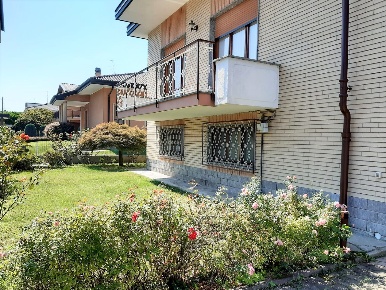 Foto Villa unifamiliare in via Cilea Francesco, Novara Torrion Quartara