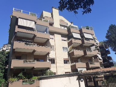 Foto Appartamento in via Vito Sinisi, Roma Tomba di Nerone di 190 m²