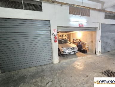Foto Box a Palermo Noce di 23 m² in vendita