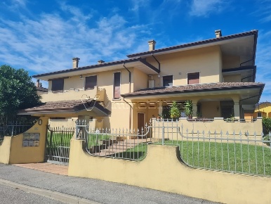 Foto Appartamento in via Andrea Palladio 6 int.4, Pojana Maggiore di 152 m²