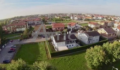 Foto Attico in Via Viernheim RO, Rovigo Centro Storico di 149 m² in vendita