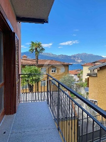Foto Appartamento in Via Canton di Corte 27, Laveno-Mombello Cerro di 60 m²