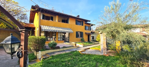 Foto Villa unifamiliare in Via GUGLIELMO  MARCONI, Borgosatollo Centro