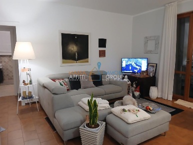 Foto Appartamento in Viale Stazioni 61, Massa Centro di 83 m² con 4 locali