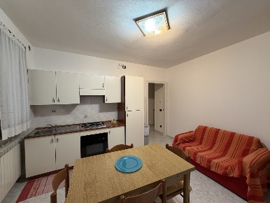 Foto Appartamento in Via Bottelli 1, Arona Centro di 70 m² con 3 locali