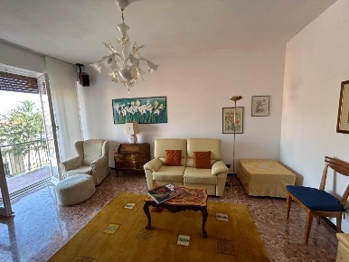 Foto Appartamento a Lavagna di 90 m² con 5 locali in affitto