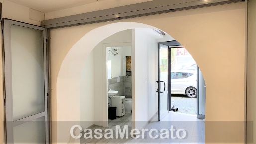 Foto Posti auto in Piazza Manin, Marino Centro di 40 m² con 1 locali