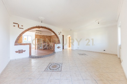 Foto Villa unifamiliare in Via Ombrone 9, Aprilia di 154 m² in vendita