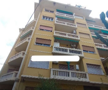 Foto Appartamento in Via Giuseppe Giusti 18, Sanremo Ospedale di 85 m²
