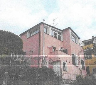 Foto Villa unifamiliare in Via della Torre 113, Imperia di 124 m² all'asta