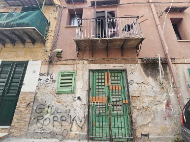 Foto Appartamento in Via Crociferi 172, Palermo Noce di 52 m² con 2 locali