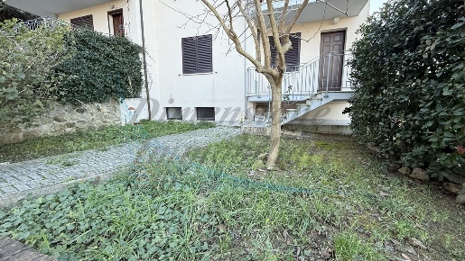 Foto Appartamento in Via Ferruccio Parri, Rosignano Marittimo di 80 m²