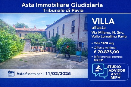 Foto Villa unifamiliare a Valle Lomellina di 1128 m² con 10 locali