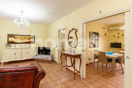 Foto Appartamento a Mascalucia Centro di 90 m² con 4 locali in vendita