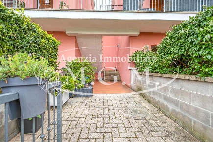 Foto Appartamento a Pontedera Gello, Pardossi di 108 m² con 5 locali