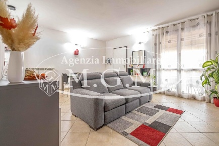 Foto Appartamento a Pontedera Gello, Pardossi di 87 m² con 5 locali