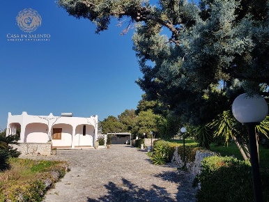 Foto Villa unifamiliare a Castrignano del Capo Leuca di 1696 m² in vendita
