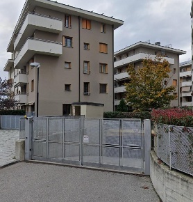Foto Box a Brugherio Centro di 44 m² con 1 locali in vendita