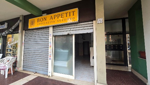 Foto Negozio in VIA ADA NEGRI 28, Roma Talenti - Monte Sacro di 35 m²