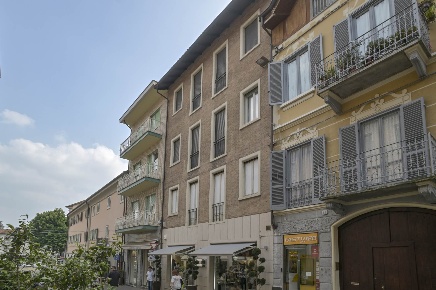 Foto Negozio in VIA FRATELLI PIOL 48, Rivoli Centro Storico di 222 m²
