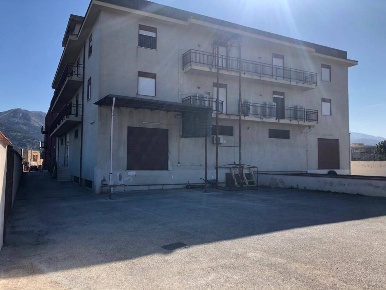 Foto Magazzino in Via Palmerino 77, Palermo Calatafimi Alta di 200 m²