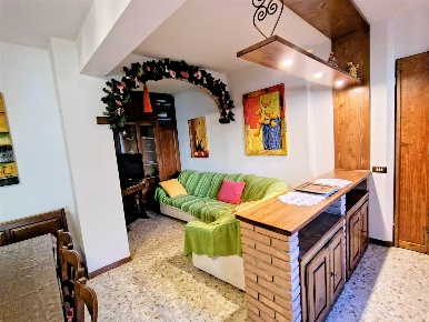 Foto Appartamento a Pievepelago di 100 m² con 5 locali in vendita