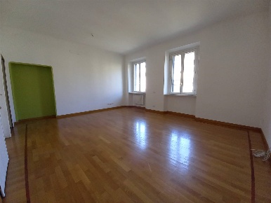 Foto Appartamento in via Bartolomeo Eustachi, Milano Morgagni di 80 m²