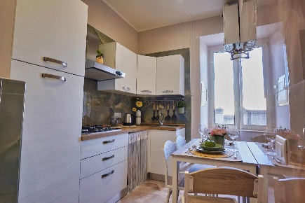 Foto Appartamento in via mascia 14, Salerno Centro di 50 m² con 2 locali