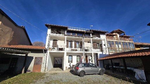 Foto Case semi ndipendenti in Via Garibaldi 128, Sala Biellese Centro