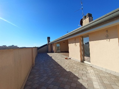 Foto Appartamento a Abbiategrasso di 125 m² con 4 locali in vendita