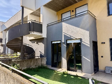 Foto Appartamento in VIA FRANCICANAVA  6, Sant'Agata li Battiati di 115 m²