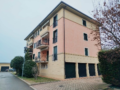 Foto Appartamento a Mirandola di 66 m² con 3 locali in vendita